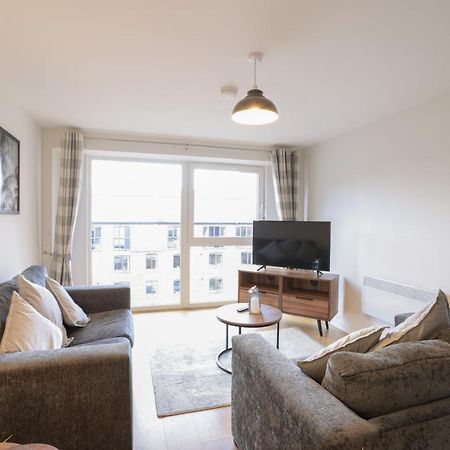 Southbank Leeds Apartment. New! With Free Parking Zewnętrze zdjęcie