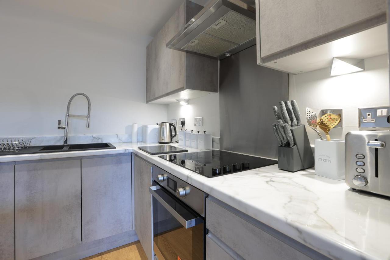 Southbank Leeds Apartment. New! With Free Parking Zewnętrze zdjęcie