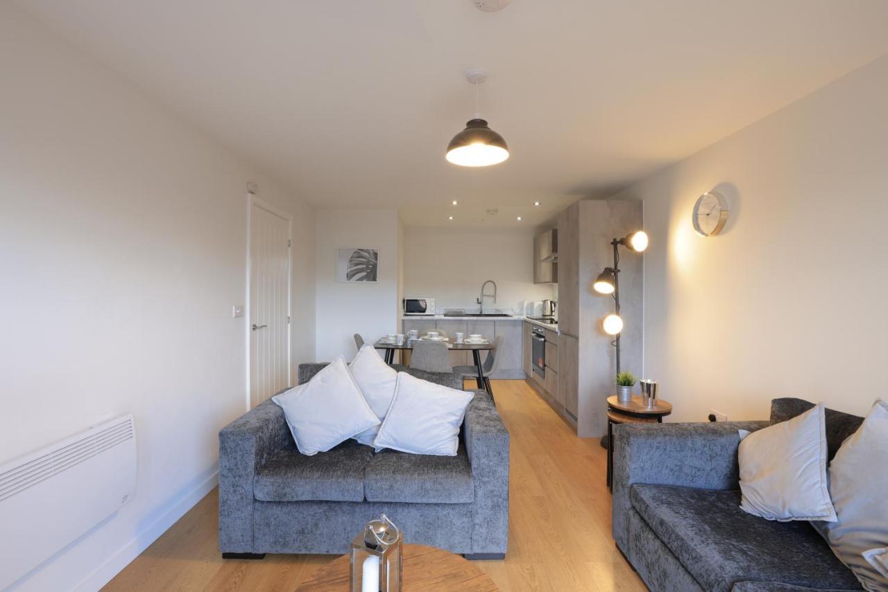 Southbank Leeds Apartment. New! With Free Parking Zewnętrze zdjęcie